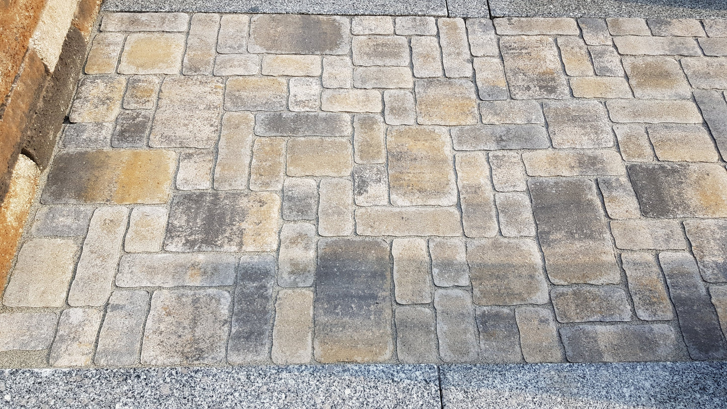 POLYSAND Farbe: hellgrau  Das Profi-Fugenmaterial für die ungebundene Bauweise.