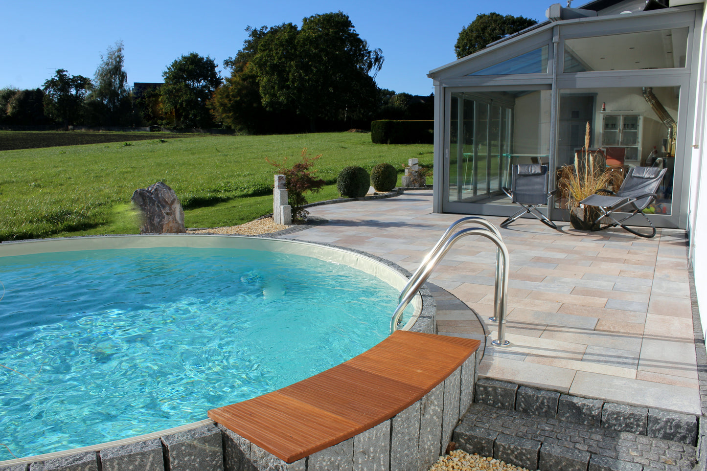 POLYSAND Farbe: rotgrau Das Profi-Fugenmaterial für die ungebundene Bauweise.